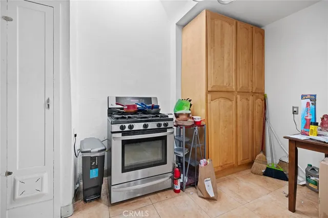 $880,000 | 648 Thornton Avenue, San Francisco, CA 94124