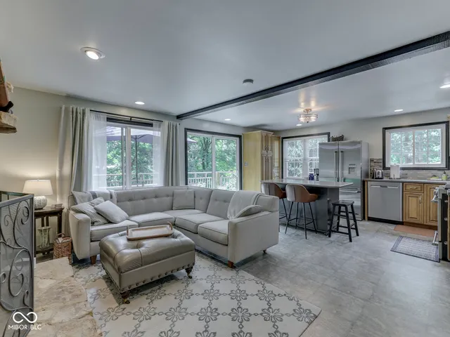 $555,000 | 6323 Antelope Drive, Nineveh, IN 46164