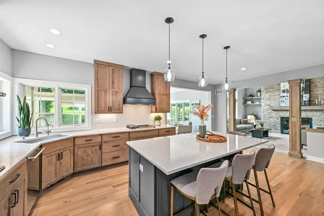 $1,345,000 | S76W25745 Prairieside Drive, Waukesha, WI 53189