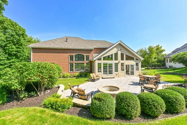 $1,345,000 | S76W25745 Prairieside Drive, Waukesha, WI 53189