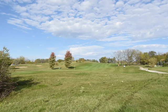 $1,345,000 | S76W25745 Prairieside Drive, Waukesha, WI 53189