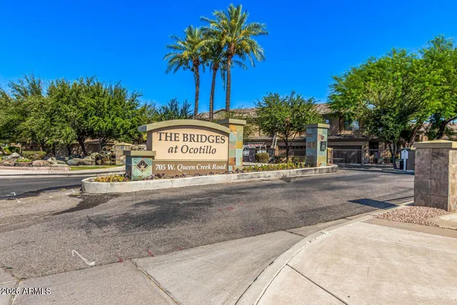 $379,000 | 705 West Queen Creek Road, Unit 1031, Chandler, AZ 85248
