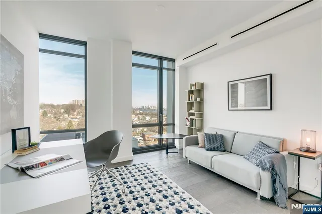 $1,480,000 | 320 Adolphus Avenue, Unit 916, Cliffside Park, NJ 07010