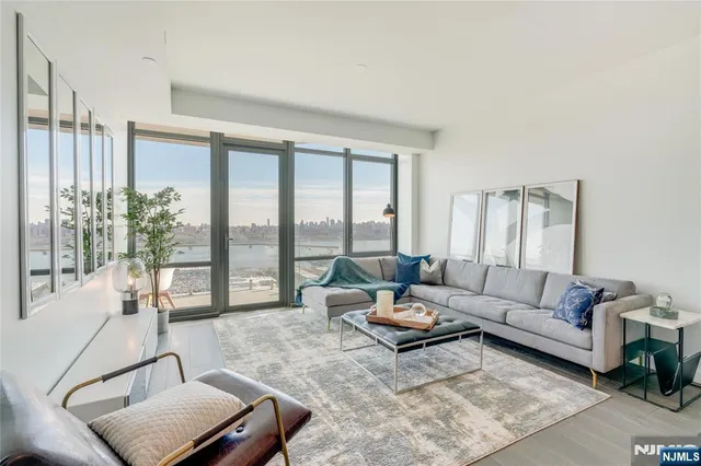 $1,480,000 | 320 Adolphus Avenue, Unit 916, Cliffside Park, NJ 07010