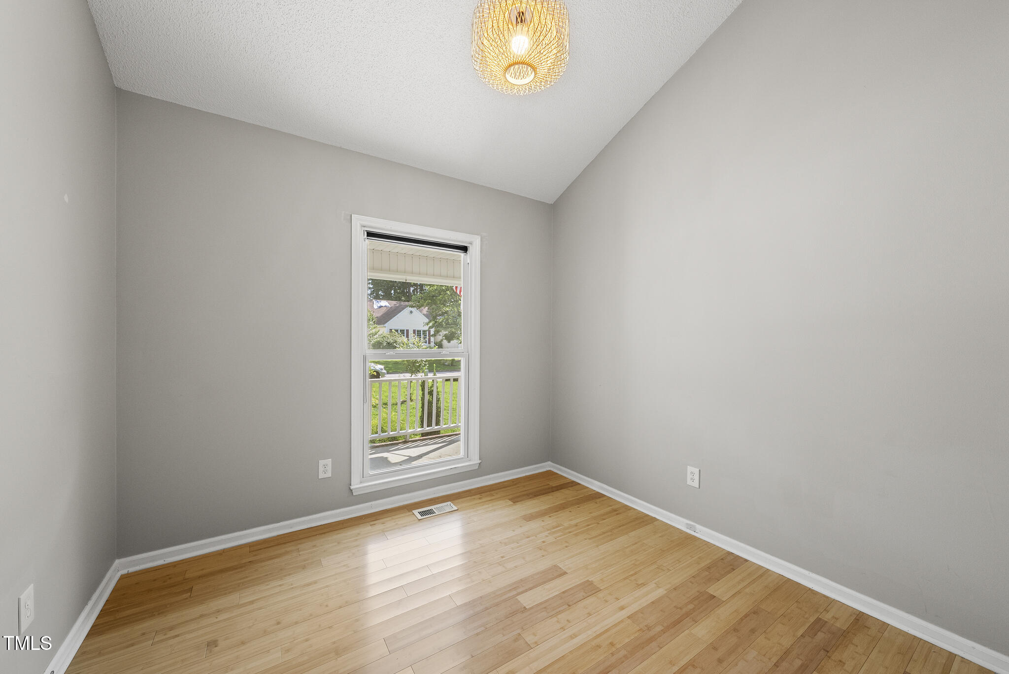 2717 Kempsford Place Raleigh, NC 27604 - Photo 16 of 34 DSC04579