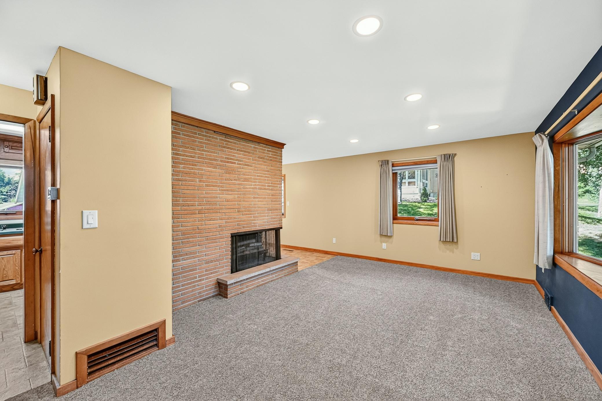 108 25th Street Southwest Rochester, MN 55902 - Photo 19 of 51 Gallery Image 19