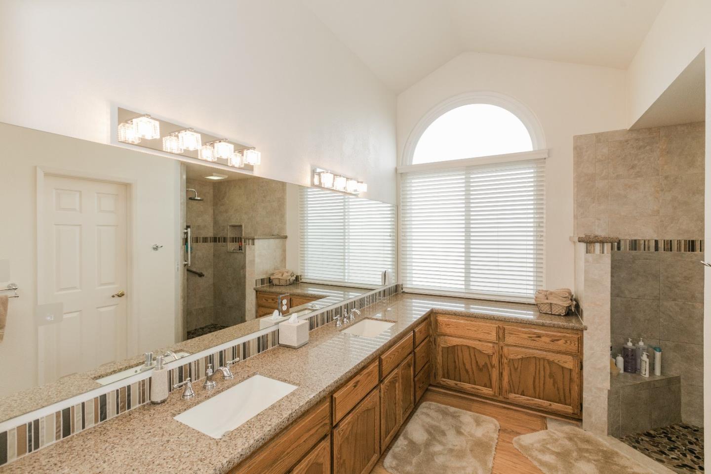 18570 Ranchito Del Rio Drive Salinas, CA 93908 - Photo 25 of 47 Gallery Image 25
