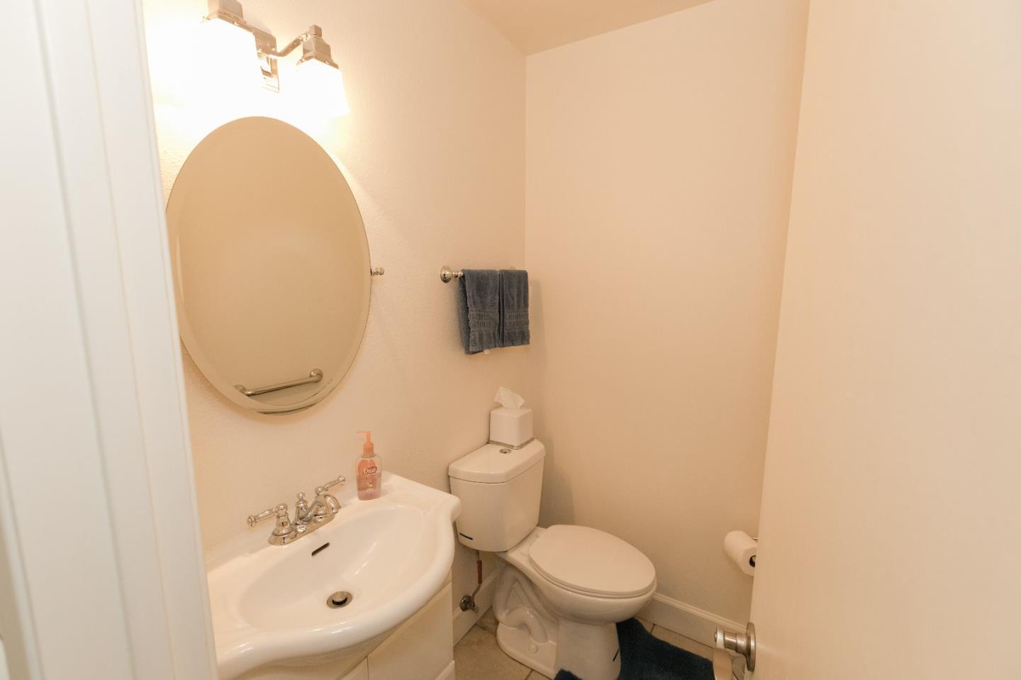 18570 Ranchito Del Rio Drive Salinas, CA 93908 - Photo 35 of 47 Gallery Image 35