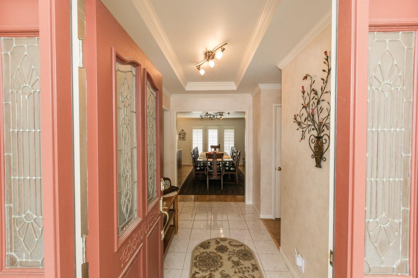 18570 Ranchito Del Rio Drive Salinas, CA 93908 - Photo 5 of 47 Gallery Image 5