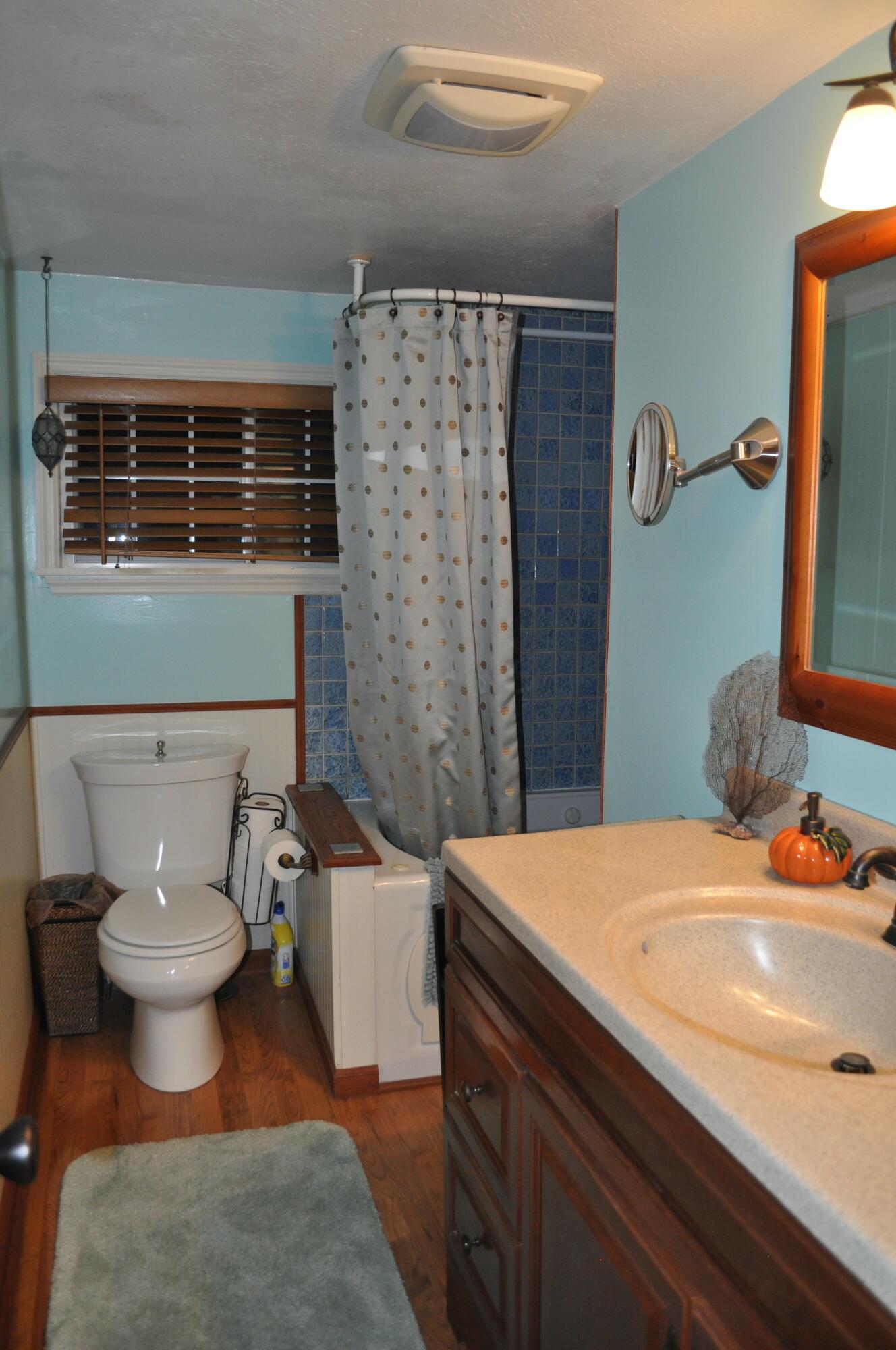 6829 Lambert Road Orient, OH 43146 - Photo 21 of 36 Full Bath