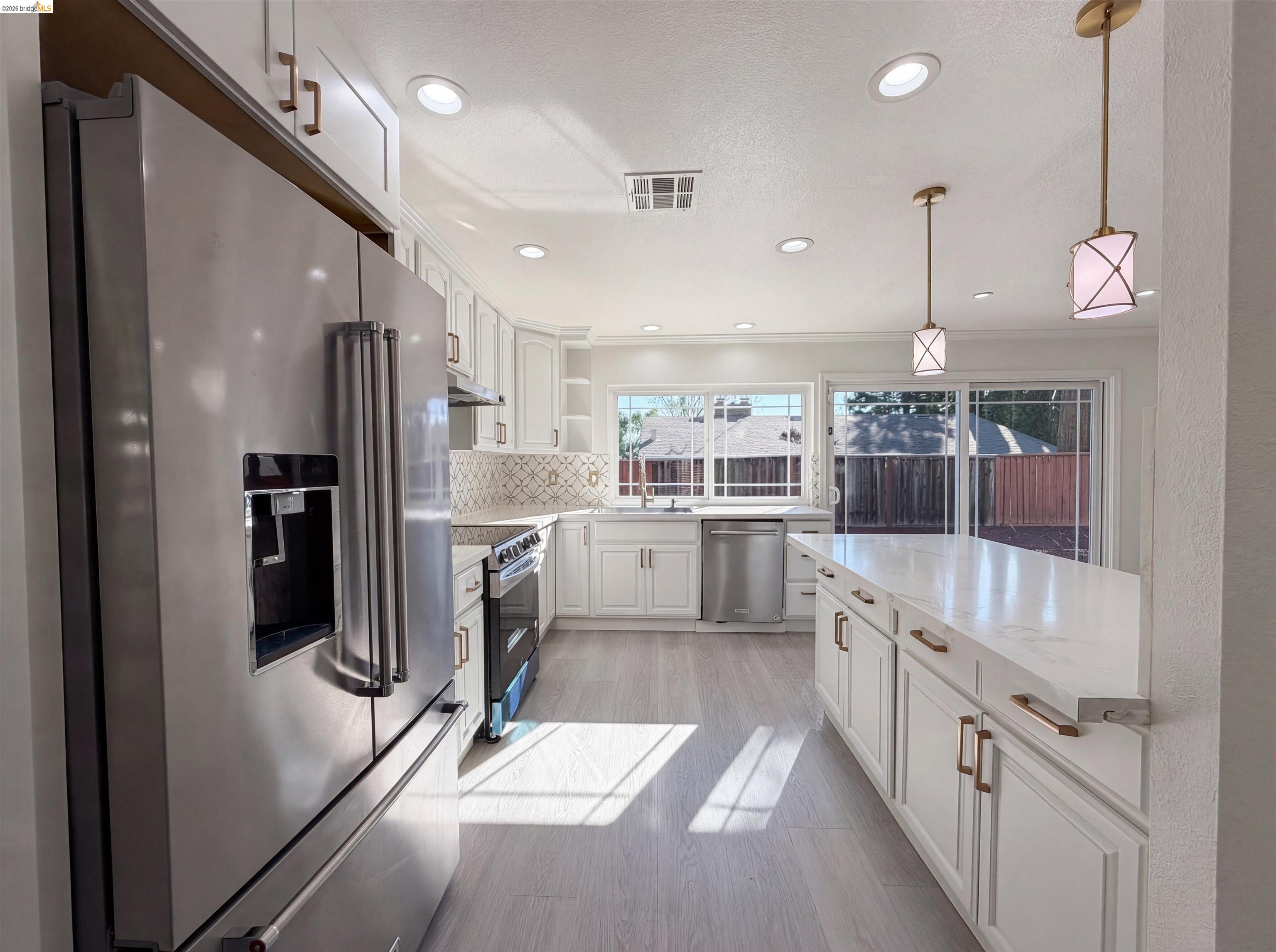 1564 South Wolfe Road Sunnyvale, CA 94087 - Photo 2 of 27