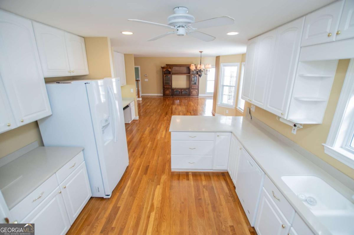 128 Manor Way Carrollton, GA 30117 - Photo 23 of 68