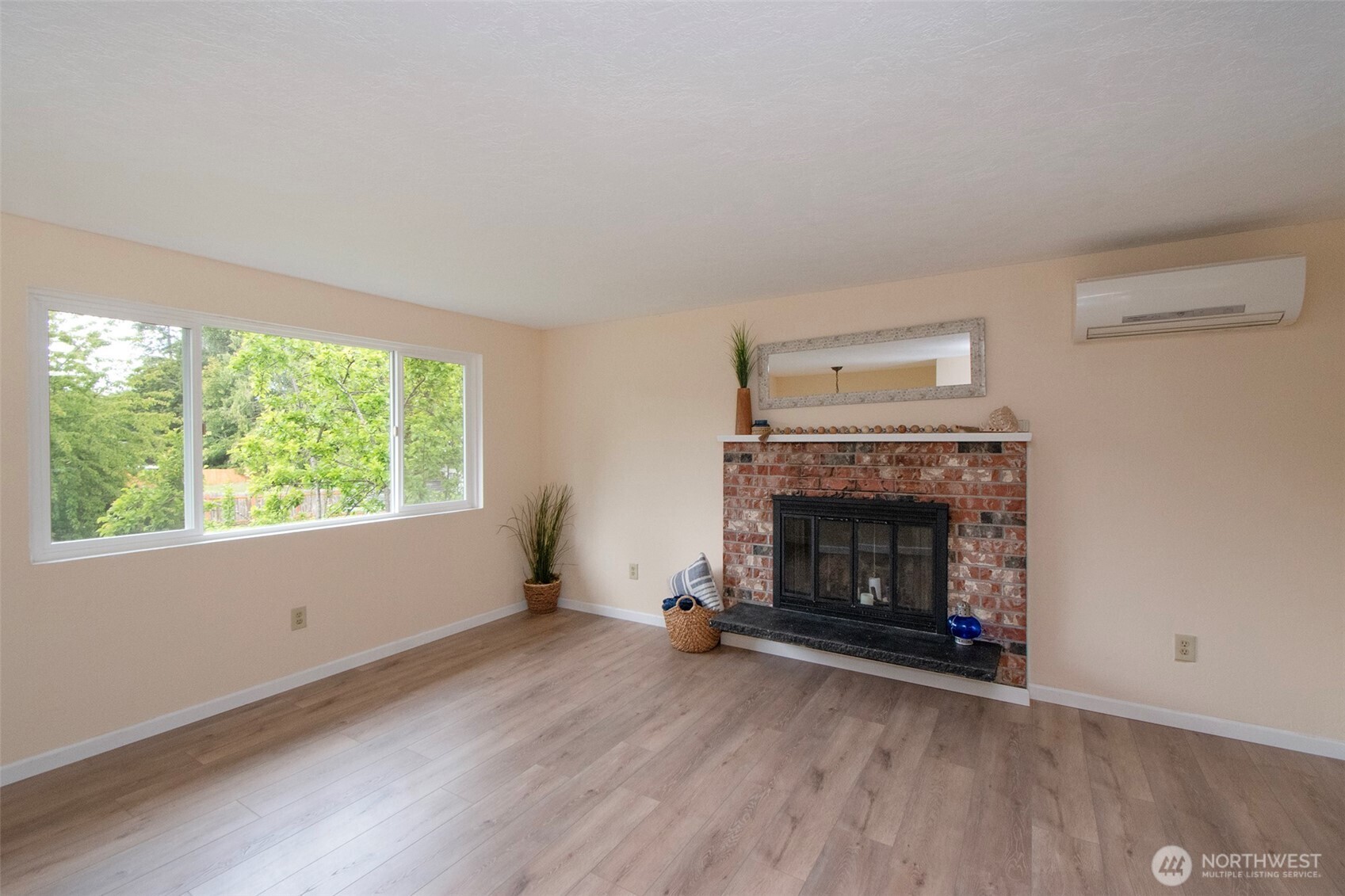 71 Whispering Firs Road Port Angeles, WA 98363 - Photo 4 of 40