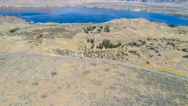 $425,000 | 5600 Spring Canyon Road, Grand Coulee, WA 99133