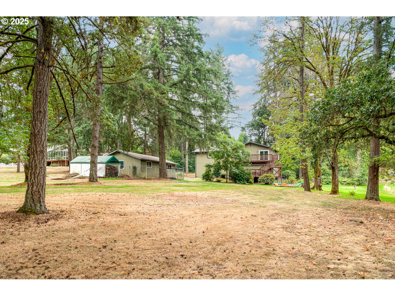 3503 Northwest Valley View Drive Albany, OR 97321 - Photo 11 of 43 a front view of a house with a yard