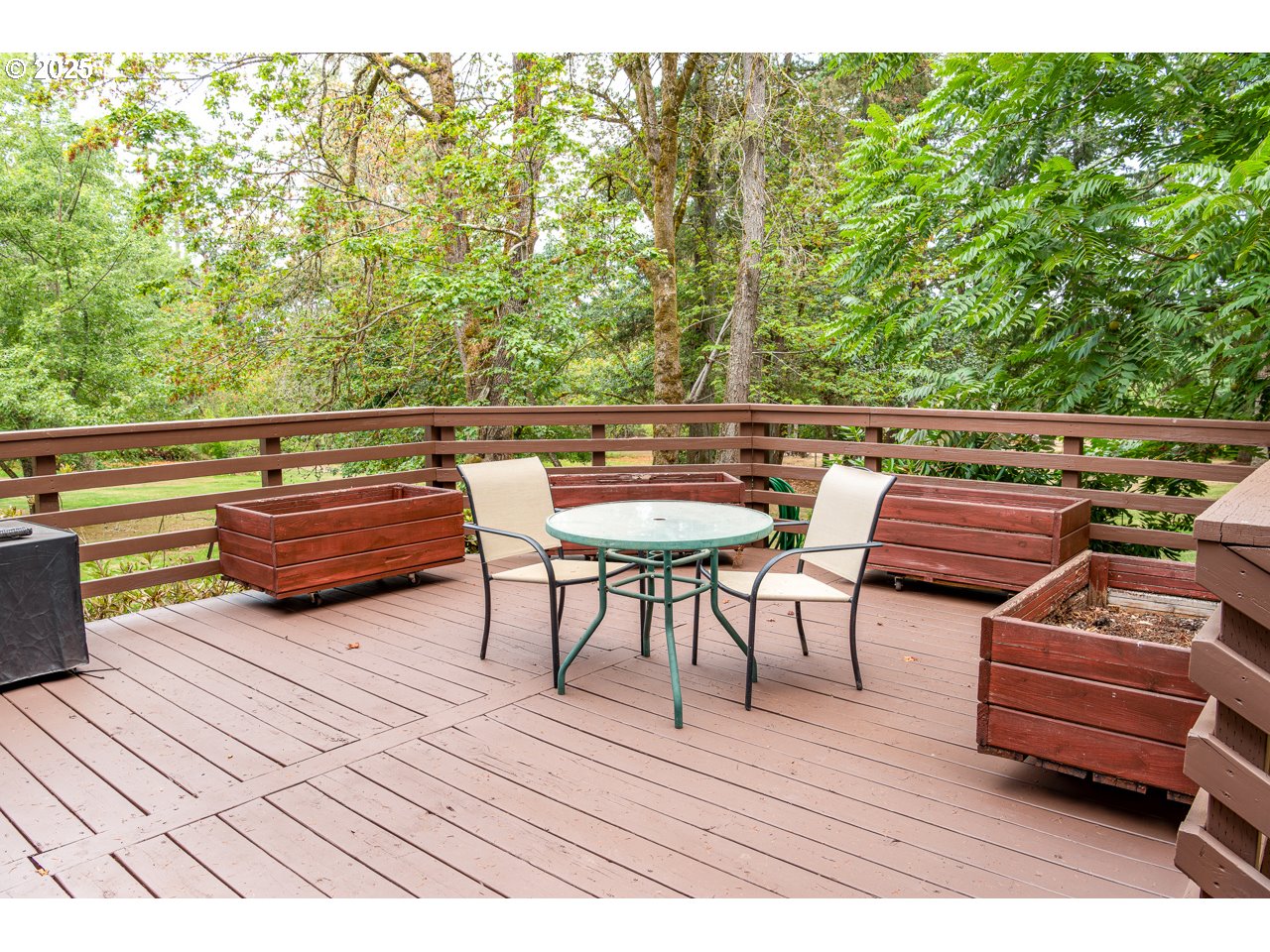 3503 Northwest Valley View Drive Albany, OR 97321 - Photo 5 of 43 a balcony with wooden floor and outdoor seating
