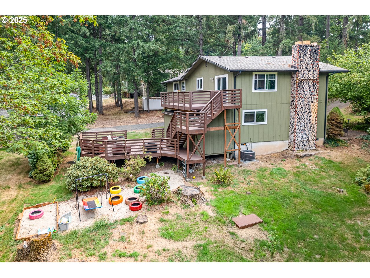 3503 Northwest Valley View Drive Albany, OR 97321 - Photo 7 of 43 a view of a house with a yard