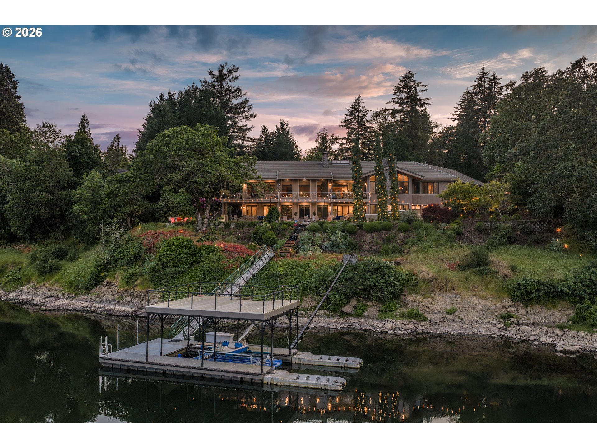 268 Southwest Forest Cove Road West Linn, OR 97068 - Photo 44 of 48