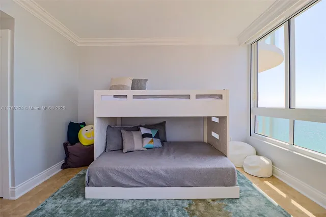 $13,000 | 6365 Collins Avenue, Unit 1903, Miami Beach, FL 33141