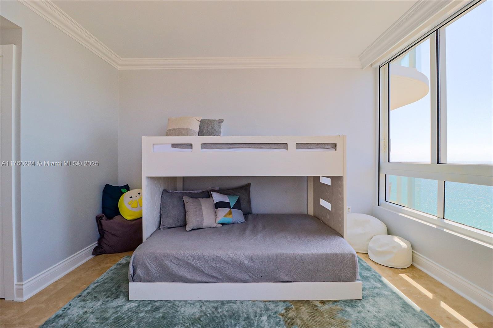 6365 Collins Avenue, Unit 1903 Miami Beach, FL 33141 - Photo 13 of 88