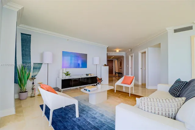 $10,000 | 6365 Collins Avenue, Unit 1903, Miami Beach, FL 33141