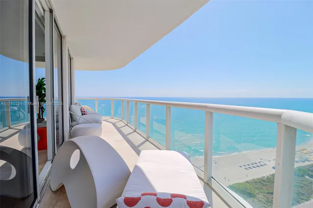 $13,000 | 6365 Collins Avenue, Unit 1903, Miami Beach, FL 33141