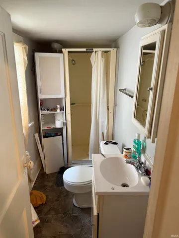 $330,000 | 1027 Lake Avenue, Fort Wayne, IN 46805