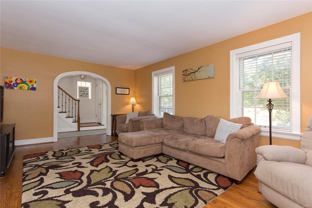 8060 Audrain Drive St. Louis, MO 63121 - Photo 5 of 29