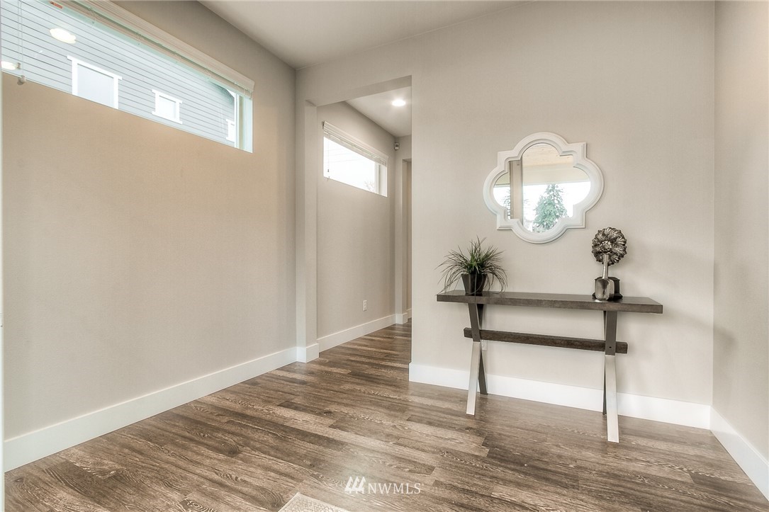 17602 115th Place Southeast, Unit 16 Renton, WA 98055 - Photo 6 of 20 Gallery Image 6
