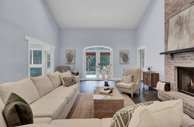 $1,150,000 | 123 Pelzer Drive, Summerville, SC 29485