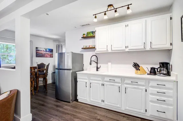 $1,150,000 | 123 Pelzer Drive, Summerville, SC 29485