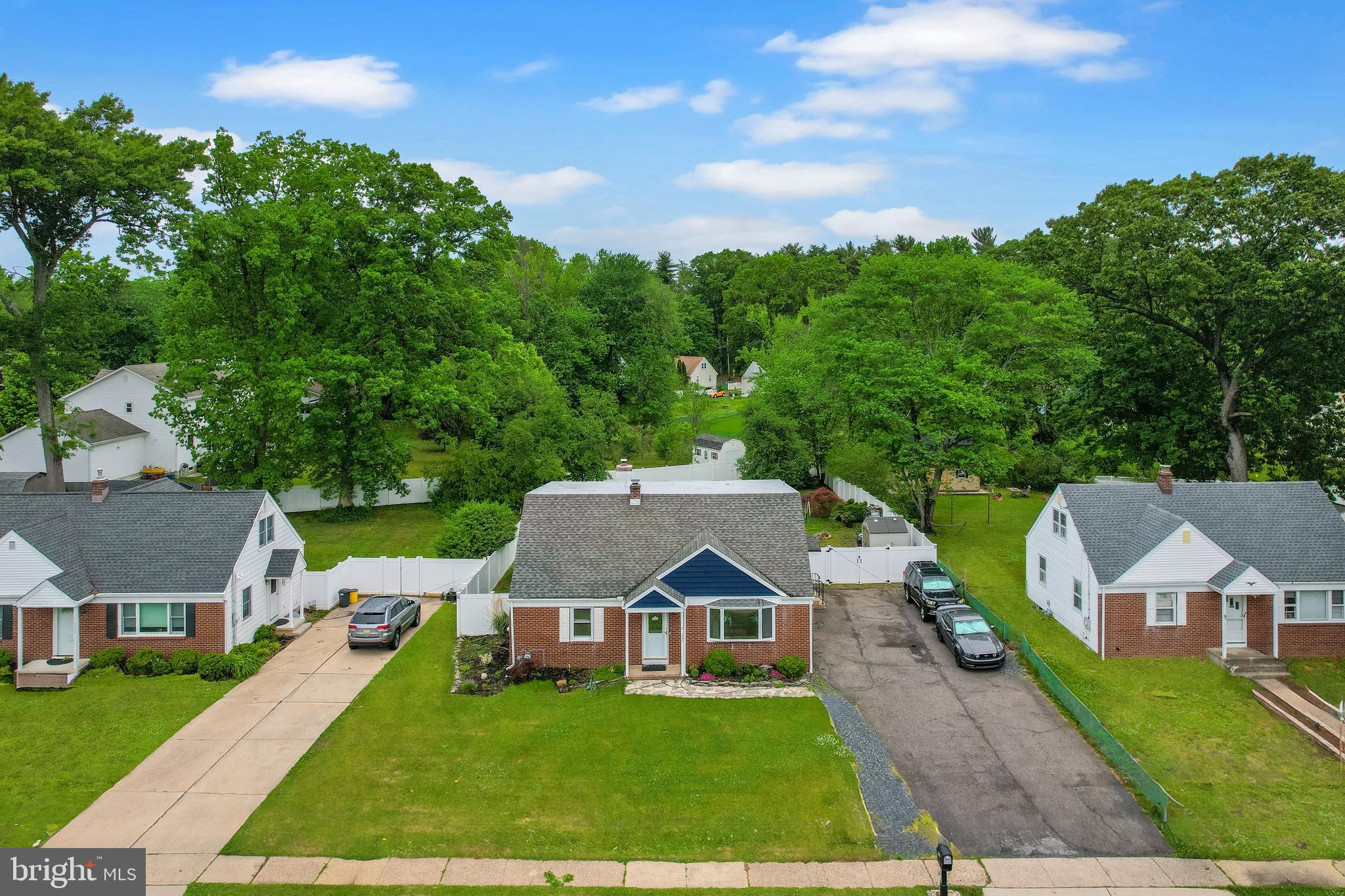 240 Youngs Road Trenton, NJ 08619 - Photo 2 of 66