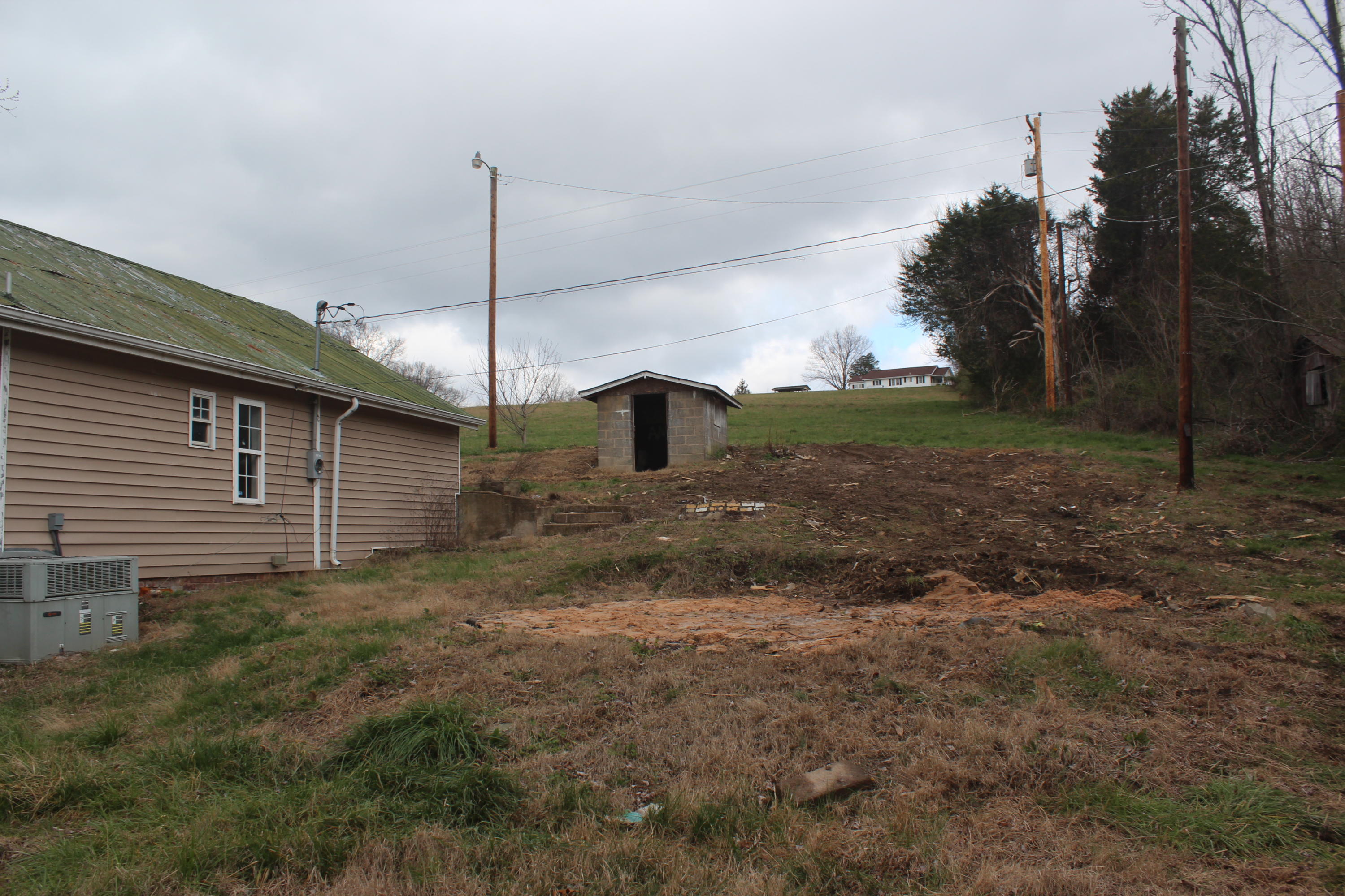 1500 Loop Road La Follette, TN 37766 - Photo 8 of 27 IMG_9363