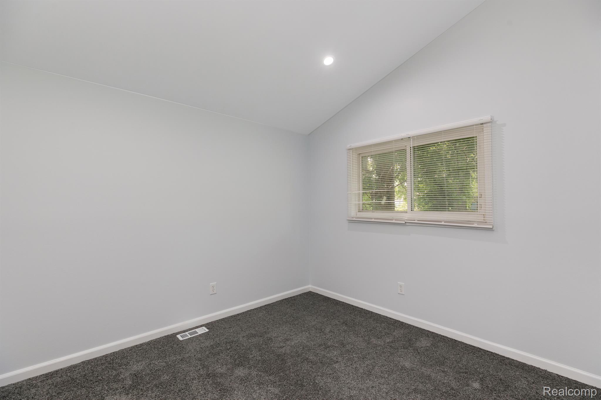 29463 Grandview Street Inkster, MI 48141 - Photo 15 of 26 Gallery Image 15
