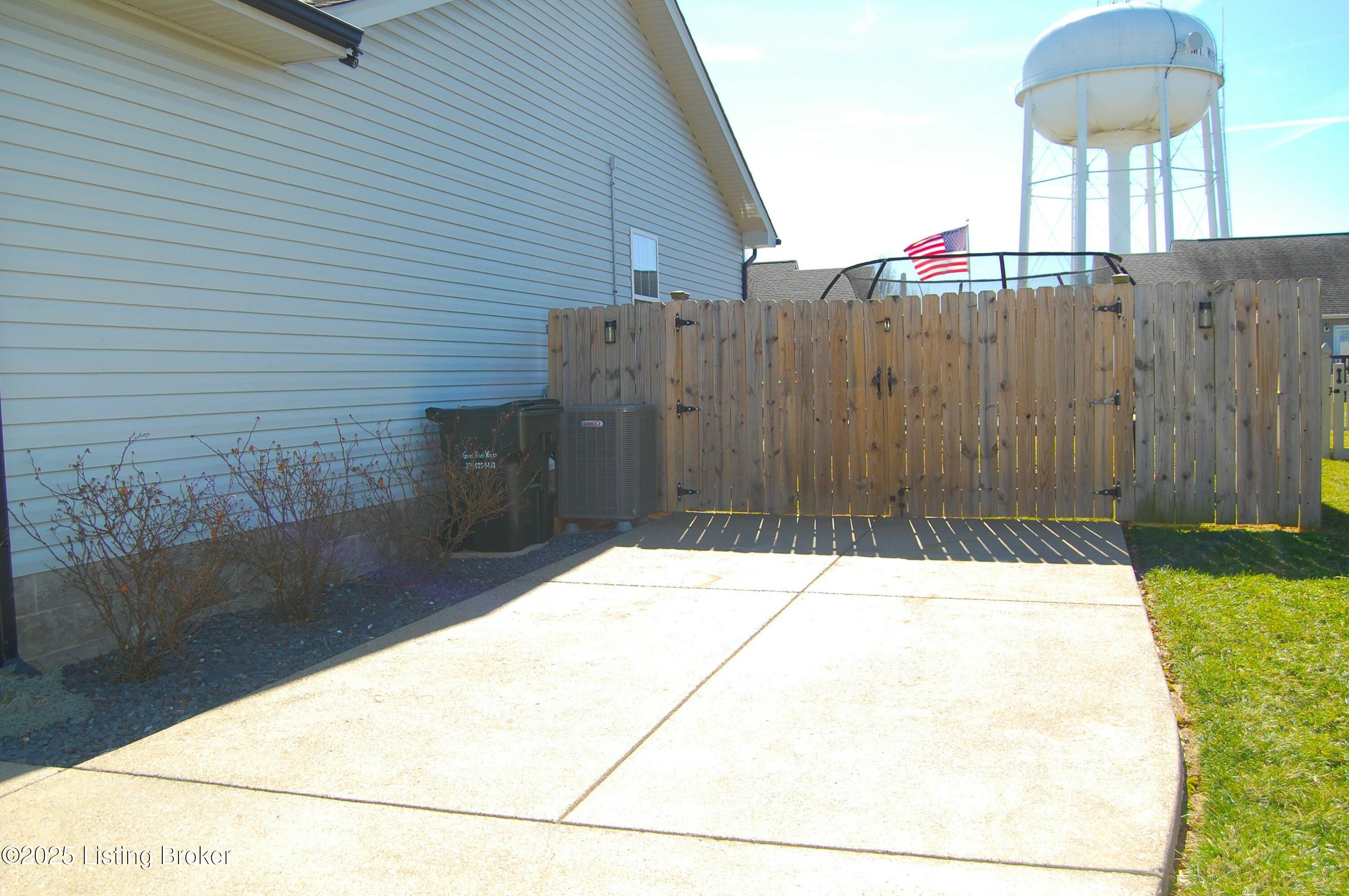 385 Golden Wing Road Mount Washington, KY 40047 - Photo 6 of 39 Extended Driveway