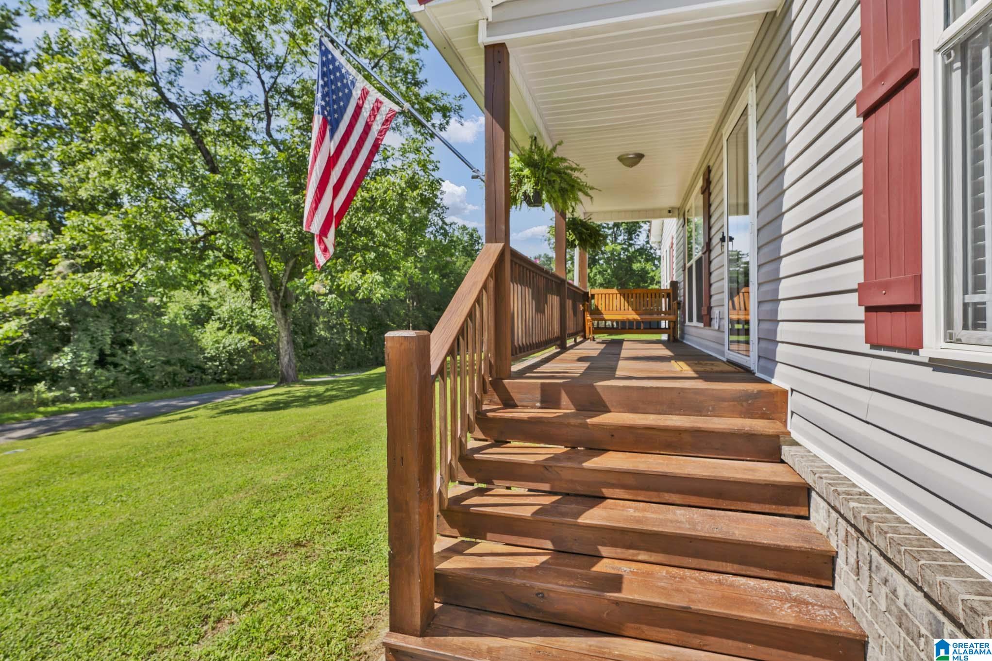 199 Joiner Road Hayden, AL 35079 - Photo 2 of 44