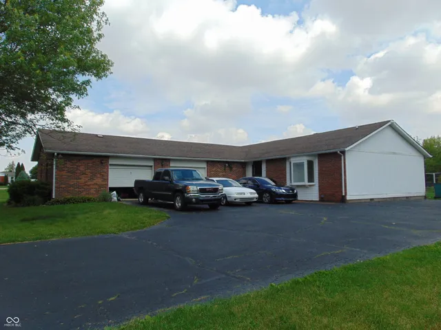 $341,000 | 2625 South 200 East, Lebanon, IN 46052