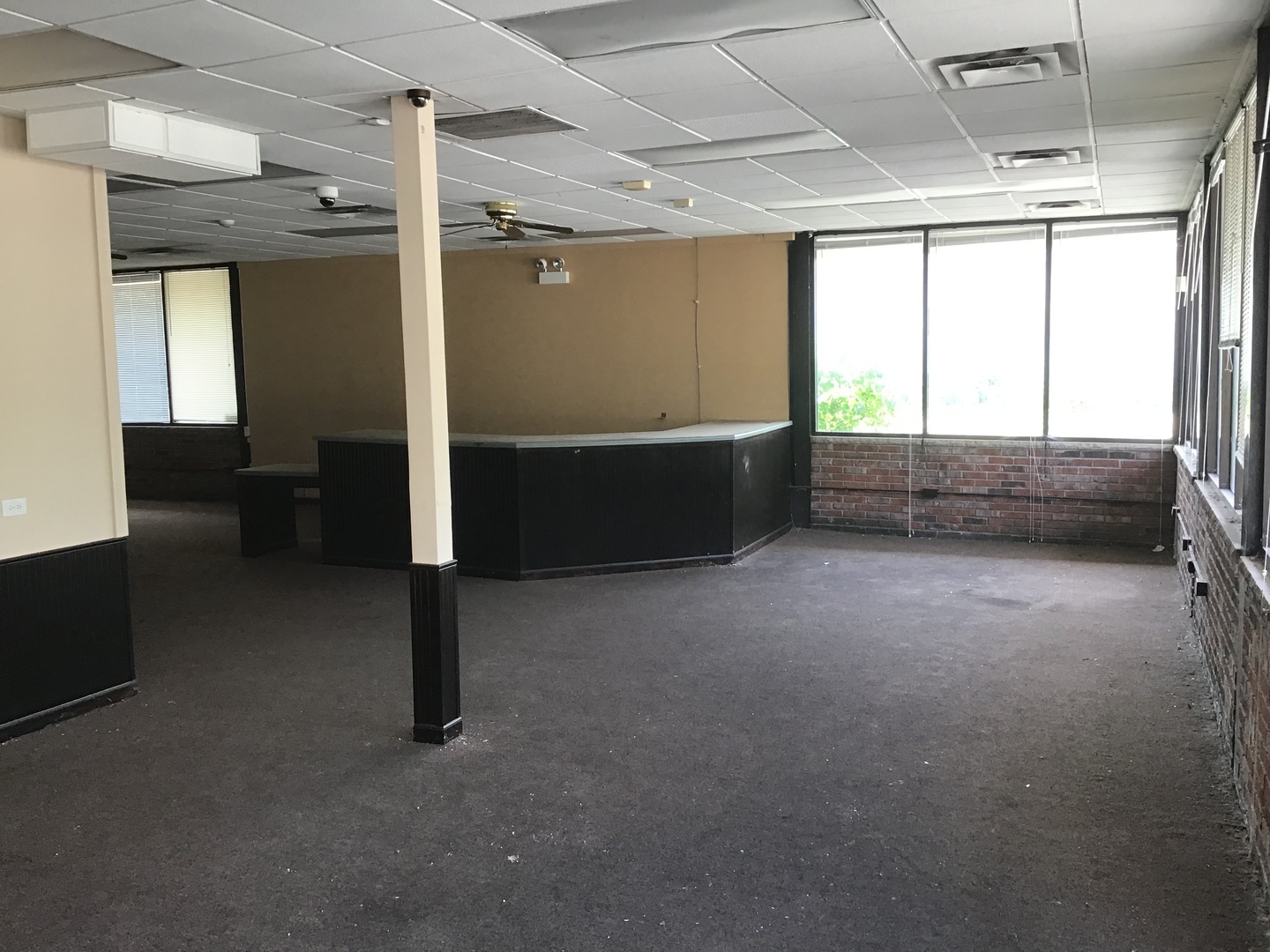 1645 Western Avenue Chicago Heights, IL 60411 - Photo 14 of 20 a room with windows