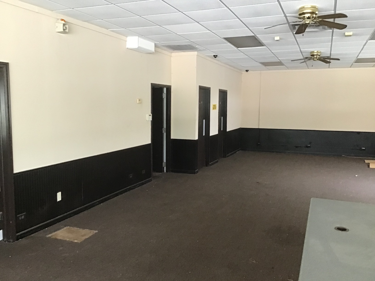 1645 Western Avenue Chicago Heights, IL 60411 - Photo 15 of 20 a view of an empty room