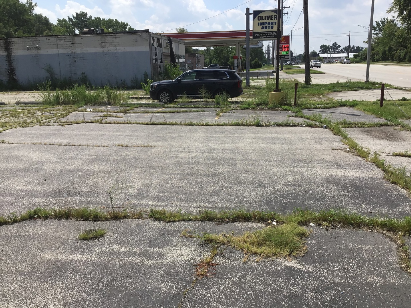 1645 Western Avenue Chicago Heights, IL 60411 - Photo 7 of 20 a view of a backyard