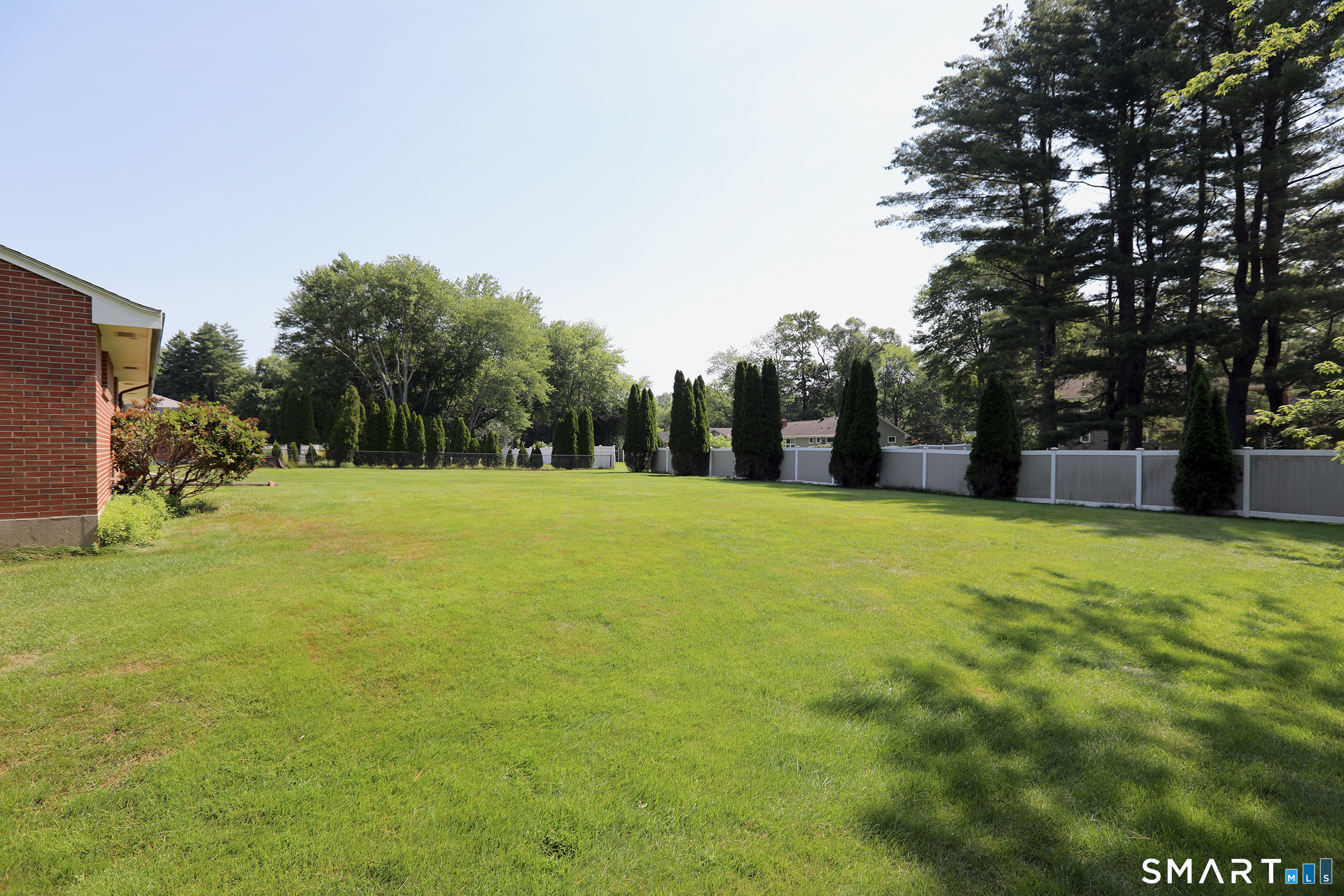 9 Westbrook Road Bloomfield, CT 06002 - Photo 19 of 20