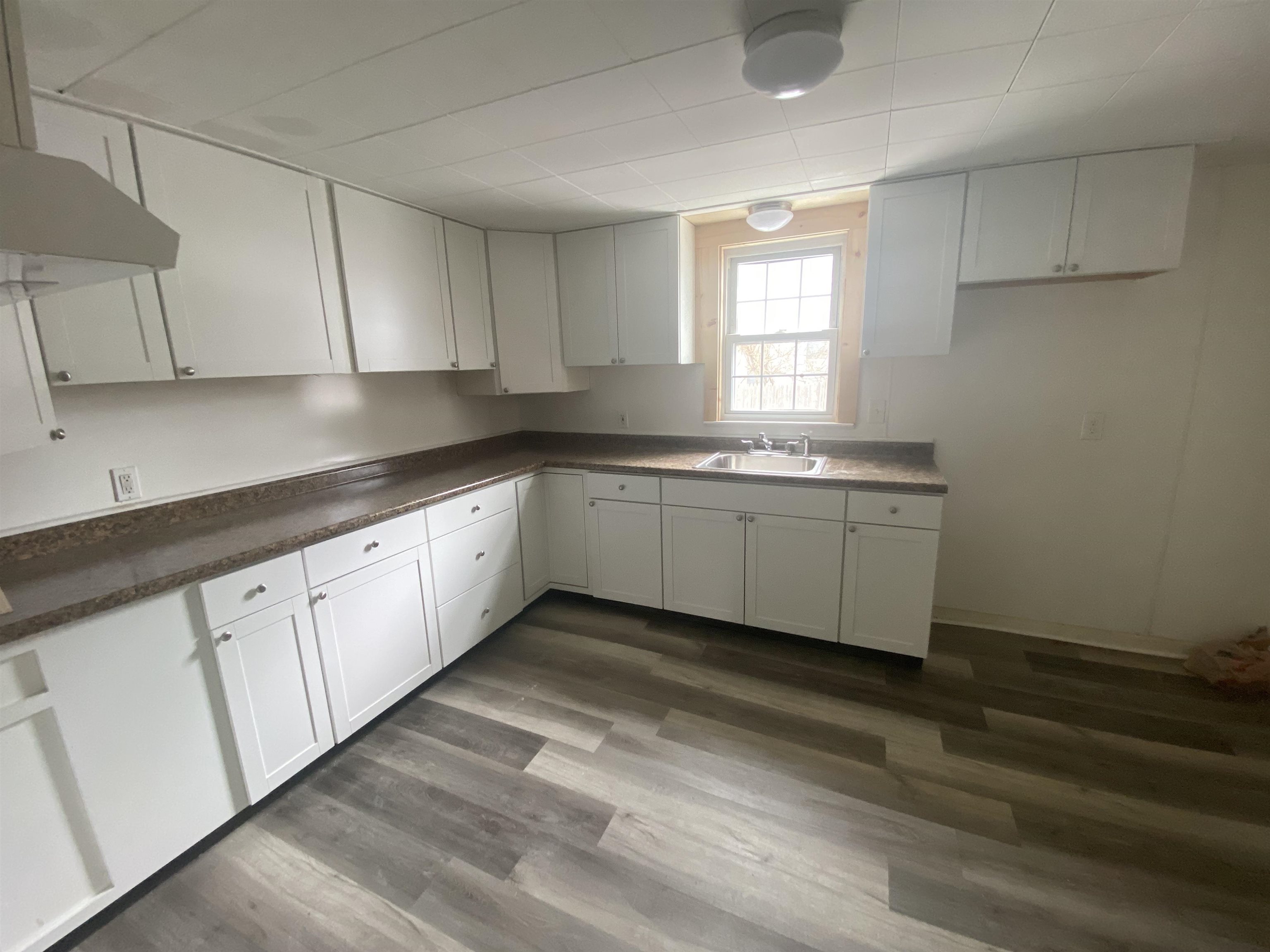 43-45 Charles Street Rochester, NH 03867 - Photo 7 of 26