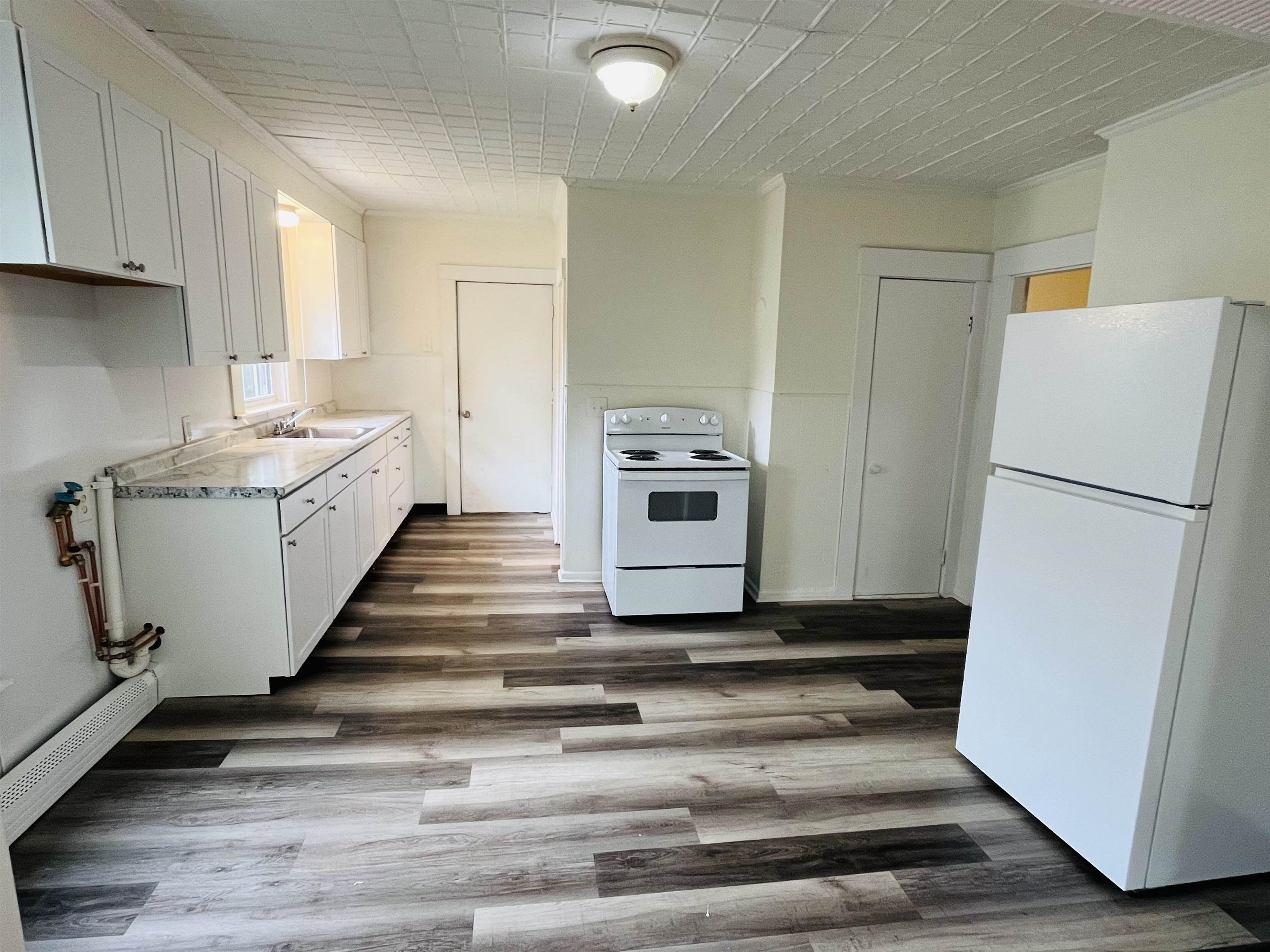 43-45 Charles Street Rochester, NH 03867 - Photo 9 of 26