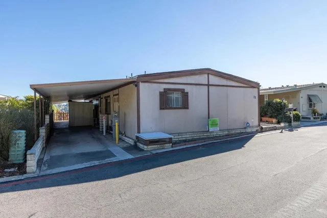 a view of a house with porch