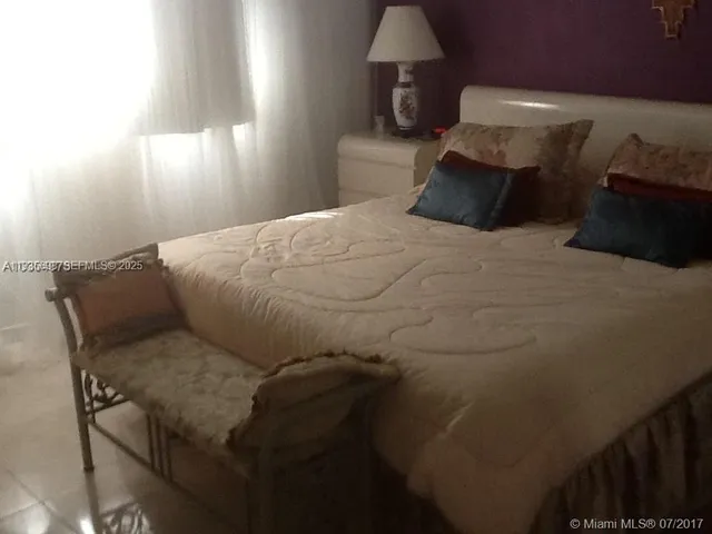 $1,600 | 541 Blue Heron Drive, Unit 215, Hallandale Beach, FL 33009