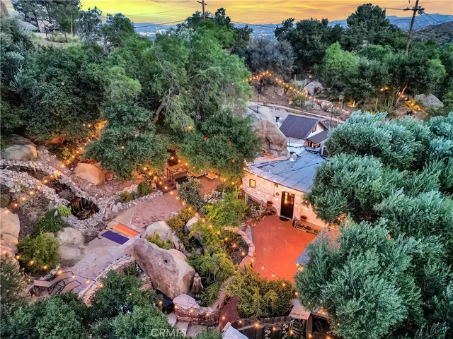 $7,000 | 110 Box Canyon Road, Canoga Park, CA 91304