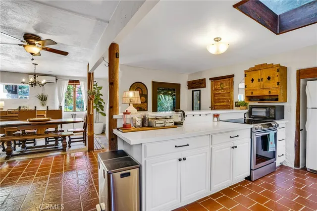 $7,000 | 110 Box Canyon Road, Canoga Park, CA 91304