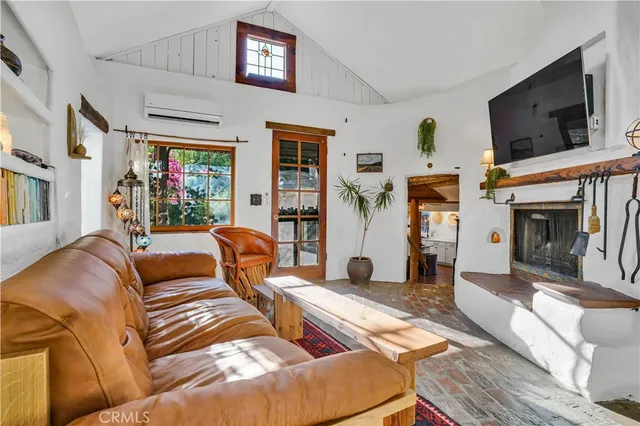 $7,000 | 110 Box Canyon Road, Canoga Park, CA 91304