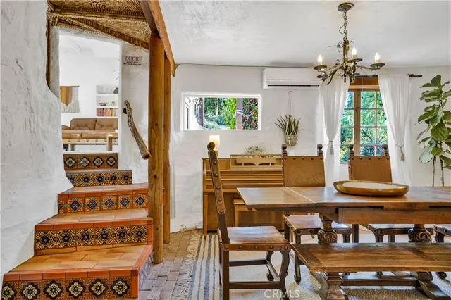 $7,000 | 110 Box Canyon Road, Canoga Park, CA 91304