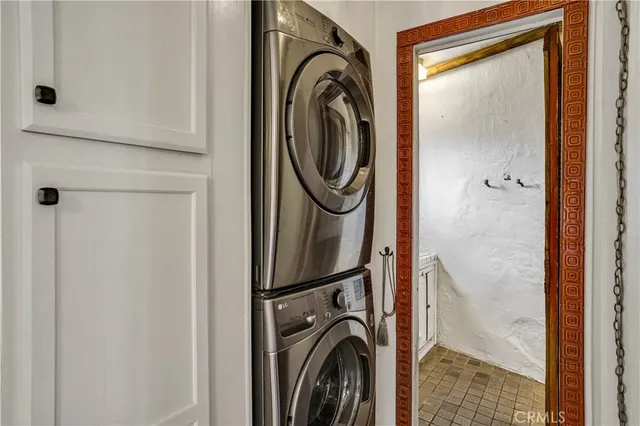 $7,000 | 110 Box Canyon Road, Canoga Park, CA 91304